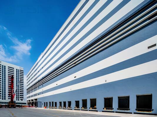 製鉄構造物 鉄屋 工場 倉庫 鋼筋枠の建物 フリーデザインハウス